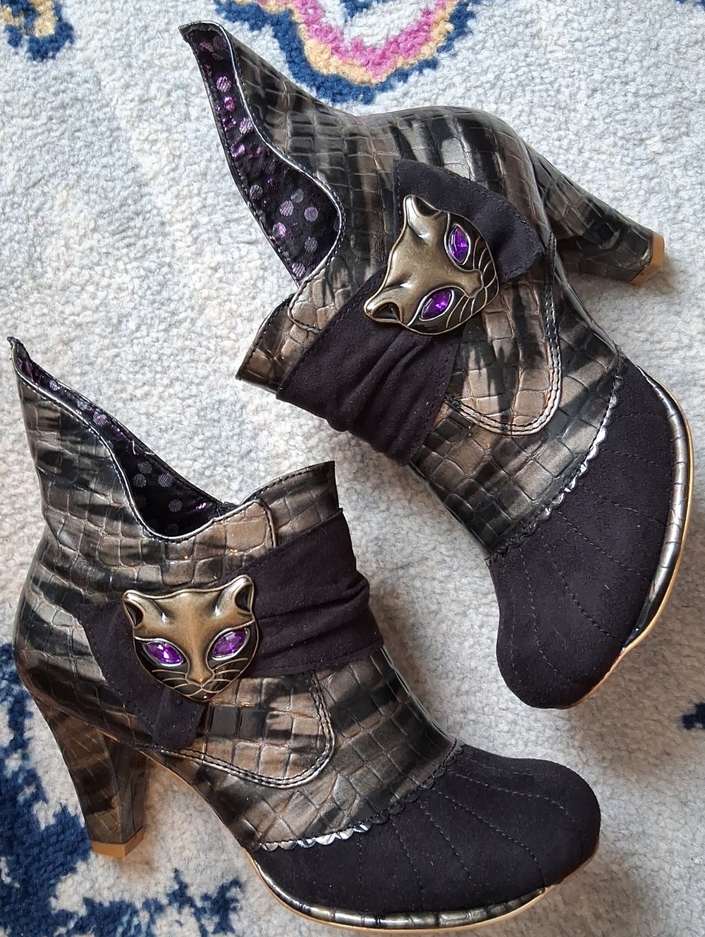New MIAOW Size 10 (Size 41) Irregular Choice Black, Gray & Purple